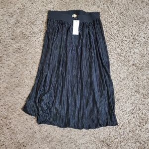 NWT Pleated Daphne & Mimi DownEast Boutique